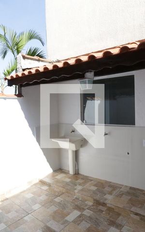 Casa de condomínio à venda com 117m², 2 quartos e 1 vagaÁrea de Serviço