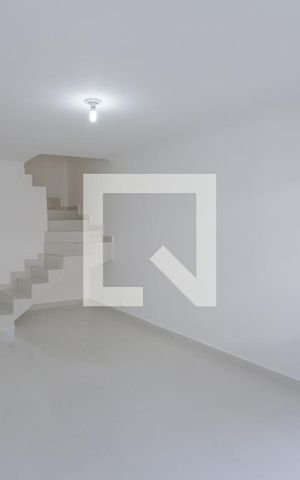 Casa de condomínio à venda com 117m², 2 quartos e 1 vagaSala