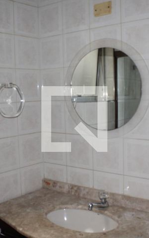 Casa à venda com 175m², 4 quartos e 2 vagasBanheiro 2