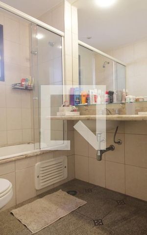 Apartamento à venda com 160m², 3 quartos e 3 vagasBanheiro da Suíte 3
