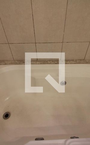 Apartamento à venda com 160m², 3 quartos e 3 vagasBanheira