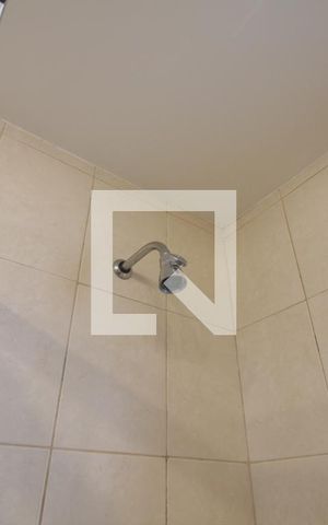 Apartamento à venda com 160m², 3 quartos e 3 vagasChuveiro