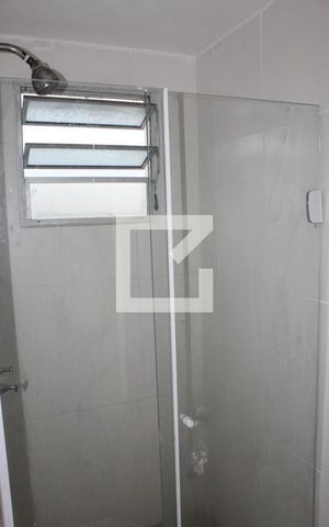 Apartamento para alugar com 45m², 2 quartos e sem vagaBanheiro