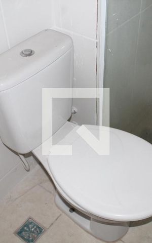 Apartamento para alugar com 45m², 2 quartos e sem vagaBanheiro