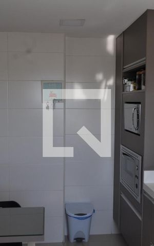 Apartamento à venda com 205m², 3 quartos e 2 vagasCozinha - Armários
