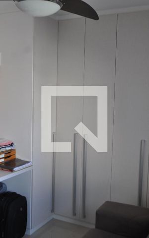 Apartamento à venda com 205m², 3 quartos e 2 vagasEscritorio