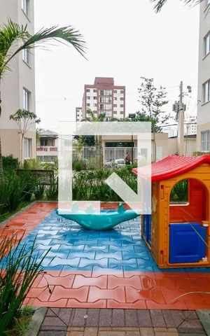 Apartamento à venda com 41m², 2 quartos e sem vagaÁrea Comum - Playground