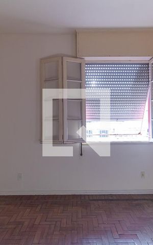 Apartamento à venda com 25m², 1 quarto e sem vaga Apartamento à venda com 25m², 1 quarto e sem vagaSala/Quarto