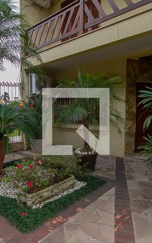 Casa à venda com 278m², 3 quartos e 2 vagas Casa à venda com 278m², 3 quartos e 2 vagasJardim
