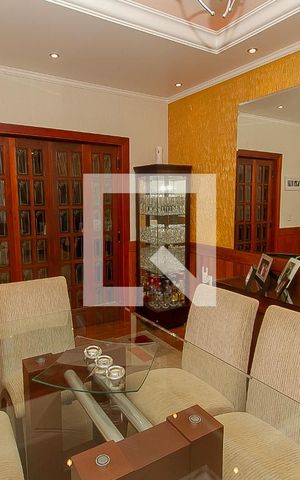 Casa à venda com 278m², 3 quartos e 2 vagas Casa à venda com 278m², 3 quartos e 2 vagasSala de Jantar