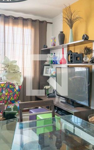Apartamento à venda com 72m², 2 quartos e 1 vaga Apartamento à venda com 72m², 2 quartos e 1 vagaSala