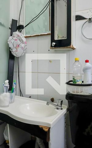 Casa à venda com 230m², 3 quartos e 2 vagasBanheiro