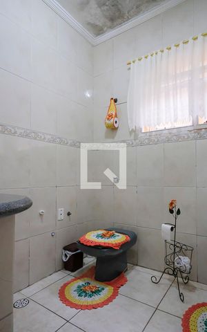 Casa à venda com 230m², 3 quartos e 2 vagasLavabo