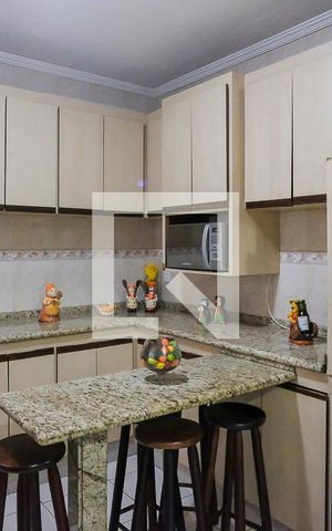 Casa à venda com 230m², 3 quartos e 2 vagasCozinha