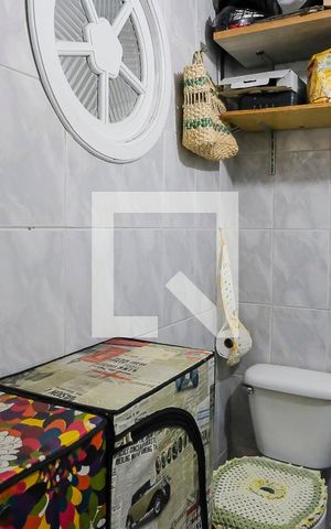 Casa à venda com 230m², 3 quartos e 2 vagasBanheiro do quintal