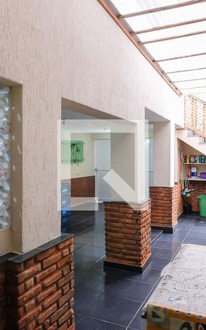 Casa à venda com 230m², 3 quartos e 2 vagasQuintal