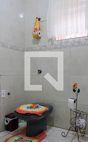 Casa à venda com 230m², 3 quartos e 2 vagasLavabo