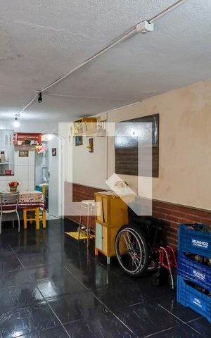Casa à venda com 230m², 3 quartos e 2 vagasQuintal
