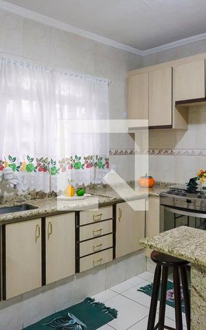 Casa à venda com 230m², 3 quartos e 2 vagasCozinha