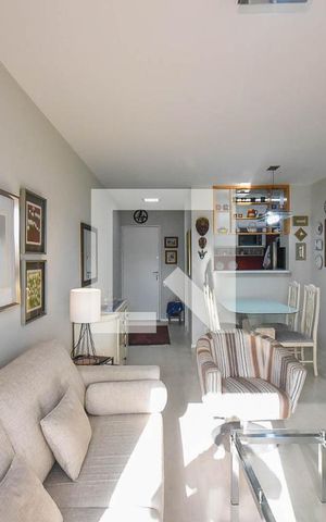 Apartamento à venda com 75m², 3 quartos e 2 vagas Apartamento à venda com 75m², 3 quartos e 2 vagasSala