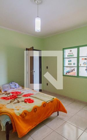 Casa à venda com 383m², 7 quartos e 4 vagas Casa à venda com 383m², 7 quartos e 4 vagasQuarto 1
