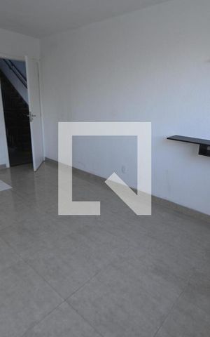 Apartamento à venda com 42m², 2 quartos e 1 vaga Apartamento à venda com 42m², 2 quartos e 1 vagaSala