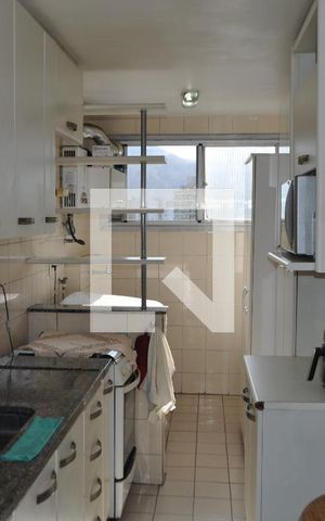 Apartamento à venda com 78m², 2 quartos e 1 vagaCozinha - Armários