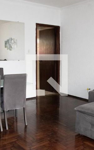 Casa para alugar com 250m², 3 quartos e 2 vagas Casa para alugar com 250m², 3 quartos e 2 vagasSala