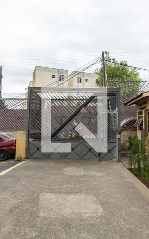 Apartamento à venda com 45m², 2 quartos e 1 vaga Apartamento à venda com 45m², 2 quartos e 1 vagaEntrada