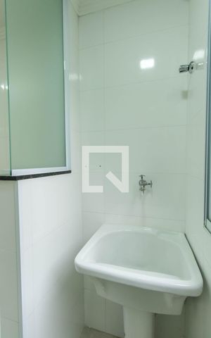 Apartamento à venda com 45m², 2 quartos e 1 vaga Apartamento à venda com 45m², 2 quartos e 1 vagaÁrea de Serviço