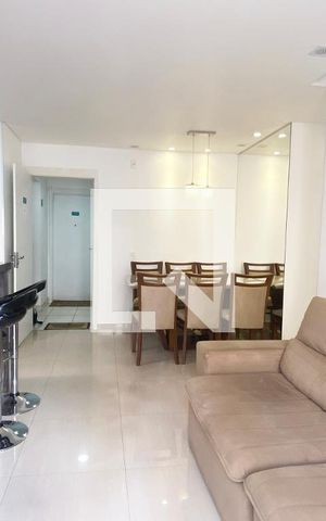 Apartamento para alugar com 69m², 3 quartos e 1 vagaSala