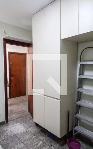 Apartamento para alugar com 143m², 3 quartos e 2 vagas Apartamento para alugar com 143m², 3 quartos e 2 vagasQuarto de serviço
