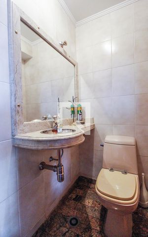 Apartamento para alugar com 143m², 3 quartos e 2 vagas Apartamento para alugar com 143m², 3 quartos e 2 vagasLavabo