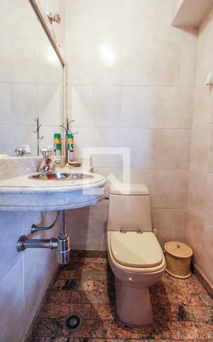 Apartamento para alugar com 143m², 3 quartos e 2 vagas Apartamento para alugar com 143m², 3 quartos e 2 vagasLavabo
