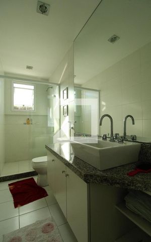 Apartamento à venda com 100m², 3 quartos e 3 vagasBanheiro Social
