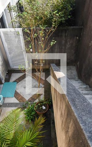 Casa para alugar com 600m², 3 quartos e 2 vagas Casa para alugar com 600m², 3 quartos e 2 vagasÁrea de serviço