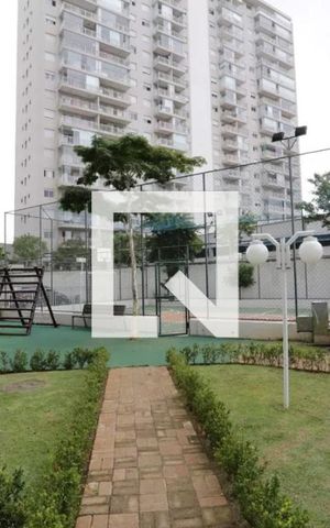Apartamento à venda com 32m², 1 quarto e 1 vaga Apartamento à venda com 32m², 1 quarto e 1 vagaÁrea Comum - Playground