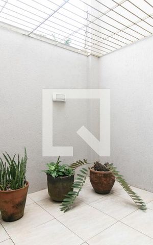 Casa à venda com 407m², 4 quartos e 4 vagasJardim de inverno