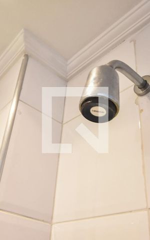 Apartamento à venda com 80m², 2 quartos e 1 vagaBanheiro 02