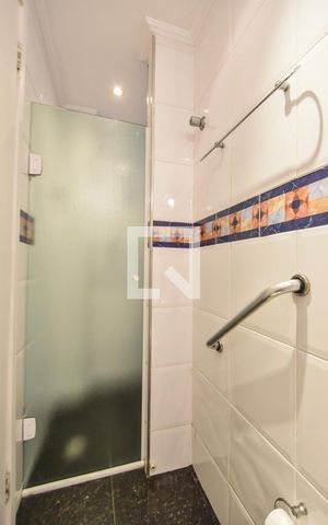 Apartamento à venda com 80m², 2 quartos e 1 vagaBanheiro 02
