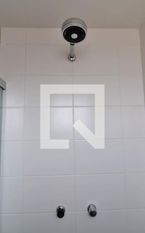 Apartamento à venda com 121m², 3 quartos e 2 vagasChuveiro banheiro da suíte