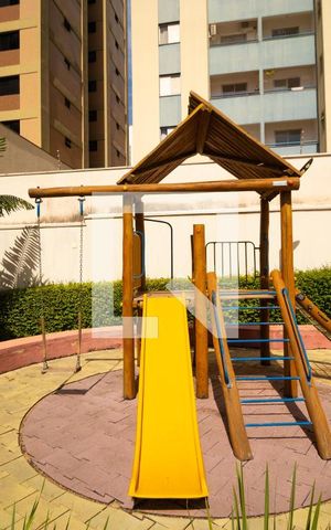 Apartamento à venda com 47m², 1 quarto e 1 vaga Apartamento à venda com 47m², 1 quarto e 1 vagaÁrea Comum - Playground