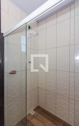 Casa à venda com 208m², 2 quartos e 1 vagaBanheiro