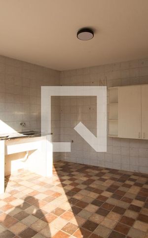 Casa à venda com 240m², 4 quartos e 4 vagasLavanderia
