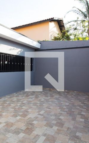 Casa à venda com 240m², 4 quartos e 4 vagasGaragem