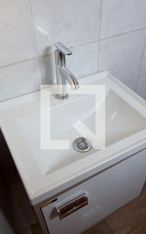 Casa à venda com 240m², 4 quartos e 4 vagasBanheiro de Serviço
