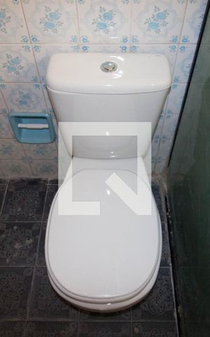 Casa à venda com 240m², 4 quartos e 4 vagasBanheiro Social