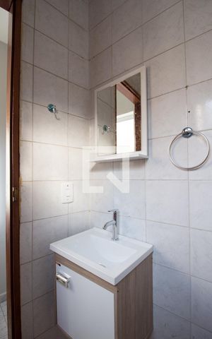 Casa à venda com 240m², 4 quartos e 4 vagasBanheiro de Serviço