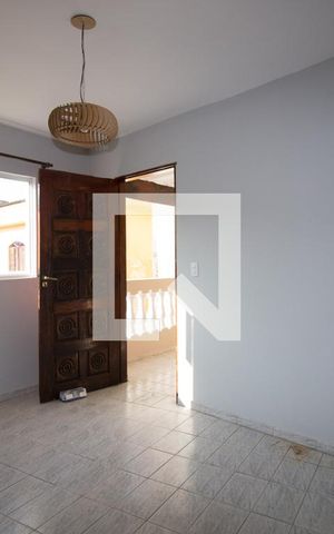 Casa à venda com 240m², 4 quartos e 4 vagasSuíte do Fundo