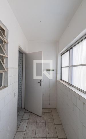 Apartamento para alugar com 70m², 2 quartos e sem vaga Apartamento para alugar com 70m², 2 quartos e sem vagaÁrea de Serviço